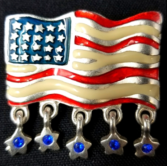 AJMC US FLAG WITH BLUE DANGLING STARS - BROOCH - Picture 2 of 5